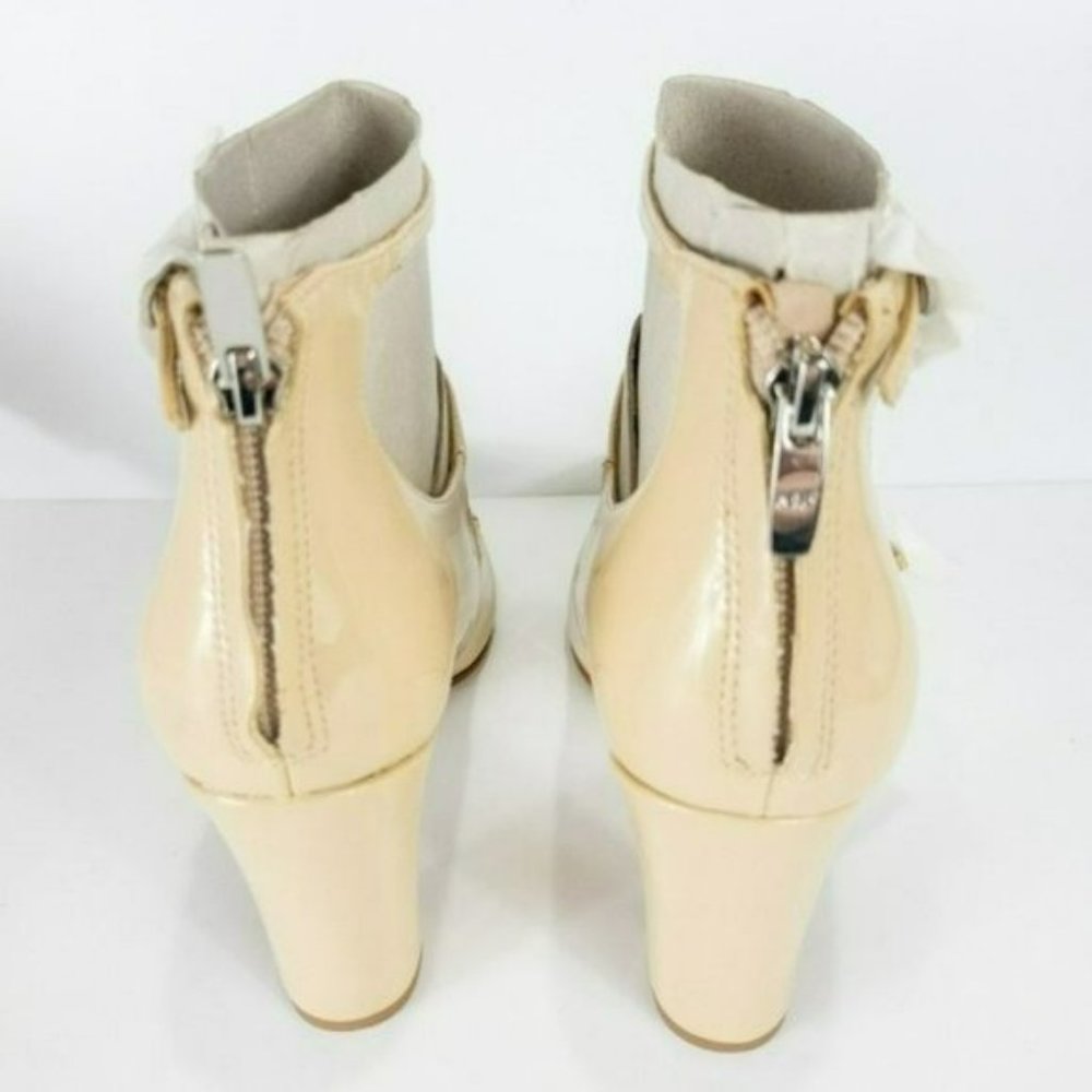 Marc Fisher Patent Leather Dabney Pumps - Picture 3 of 4